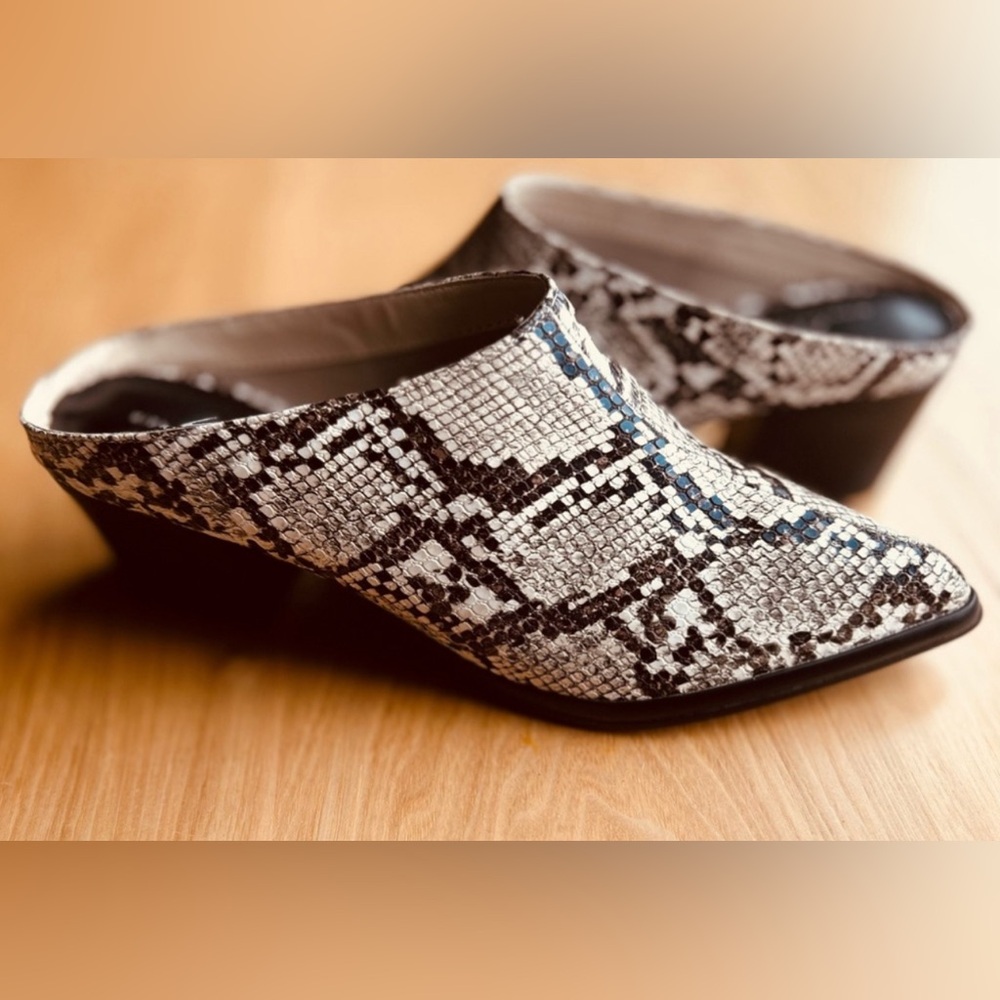 Midnight Velvet Women’s peep sandals mules clogs slip on snakeskin leather